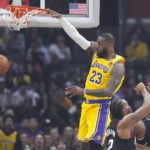 Portés par LeBron James, les Lakers renversent les Clippers dans le choc de Los Angeles