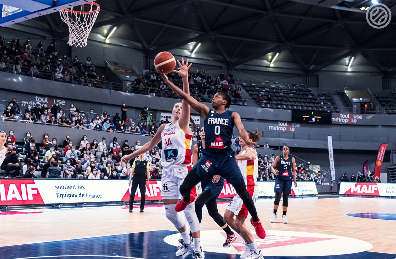 Les Françaises dominent l'Espagne en amical Basket 221